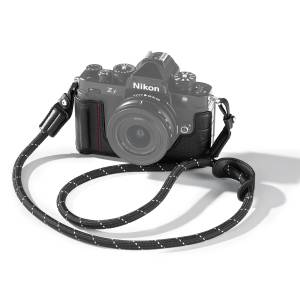 Кожаный чехол SmallRig 5095 Kit для Nikon Z f (черный) Кожаный чехол SmallRig 5095 Kit для Nikon Z f (черный)