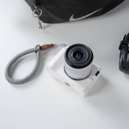 Кожаный чехол SmallRig 5431 для Canon EOS R50 V (Белый)