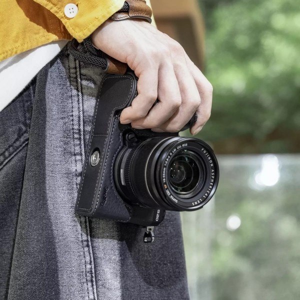 Кожаный чехол SmallRig 4232 для Fujifilm X-S20