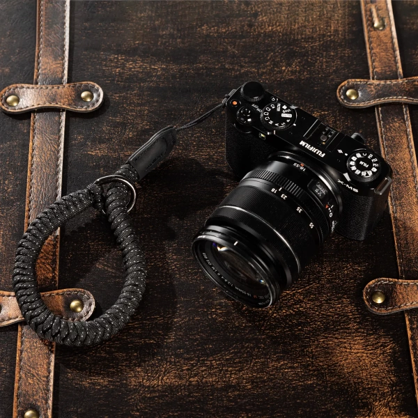 Ремешок на руку SmallRig 4881 Universal Braided (Черный)