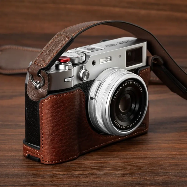 Кожаный чехол SmallRig 4699 для FUJIFILM X100VI (коричневый)